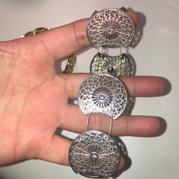 Bracelets - Picture 3 of 4